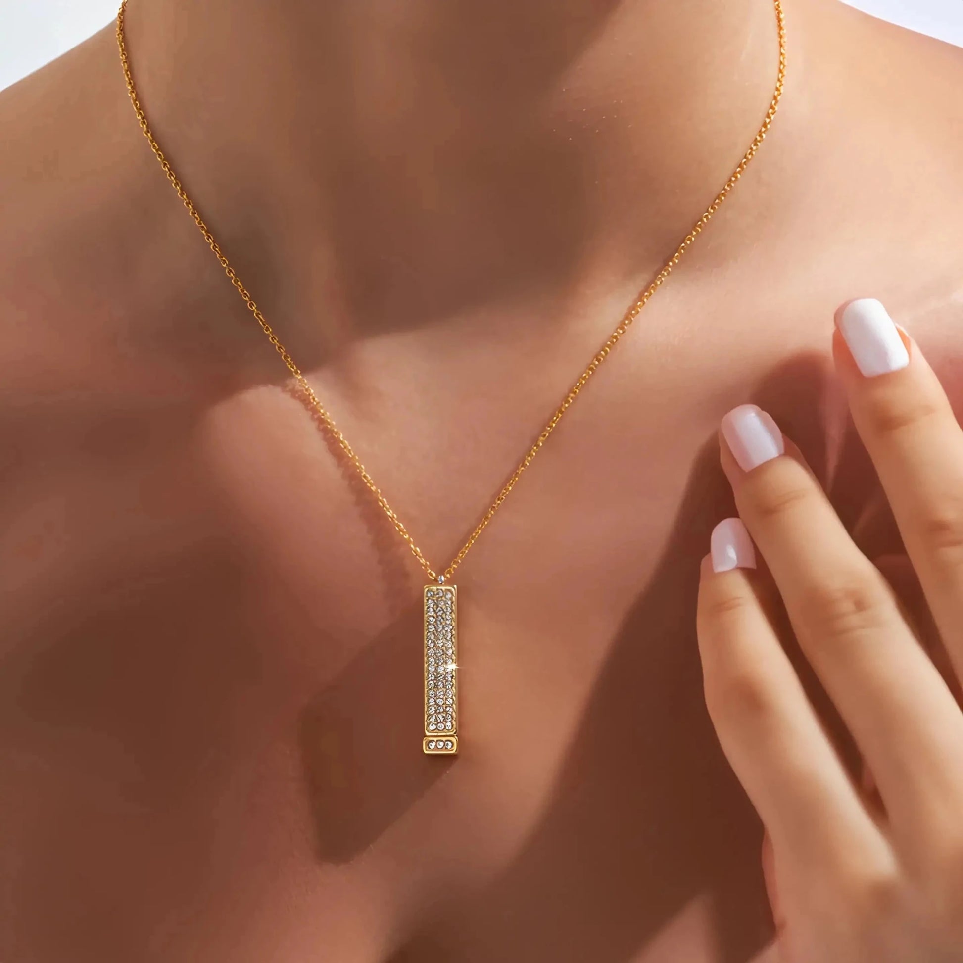 Minimalist Bar Necklace | Stainless Steel Pendant with Zircon - Orelia Boutique